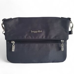BAGGALLINI Flip Zip Dark Navy Blue Nylon Adjustable Strap‎ Crossbody Bag | Purse